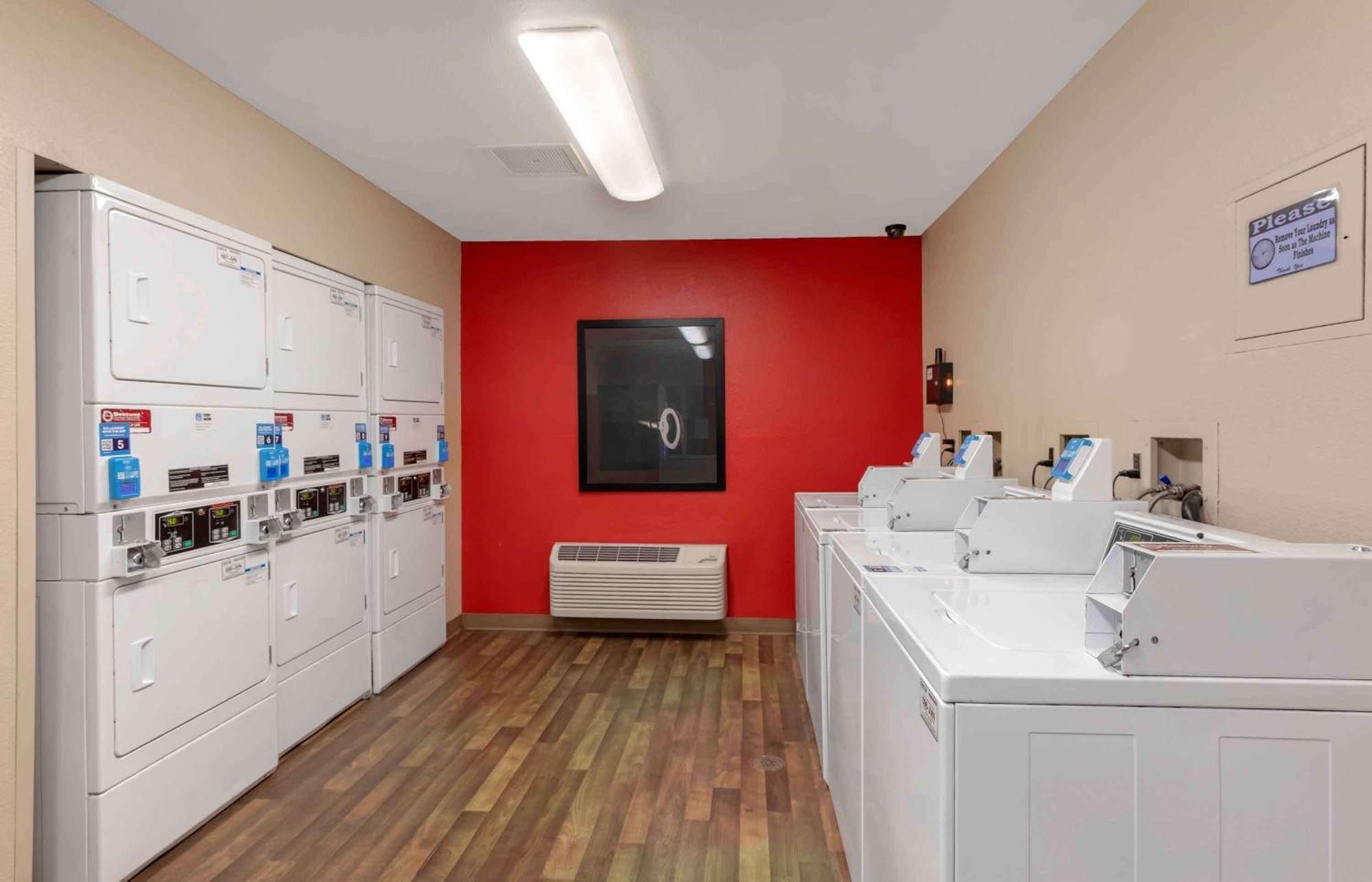 Extended Stay America Suites - Los Angeles - Chino Valley Esterno foto