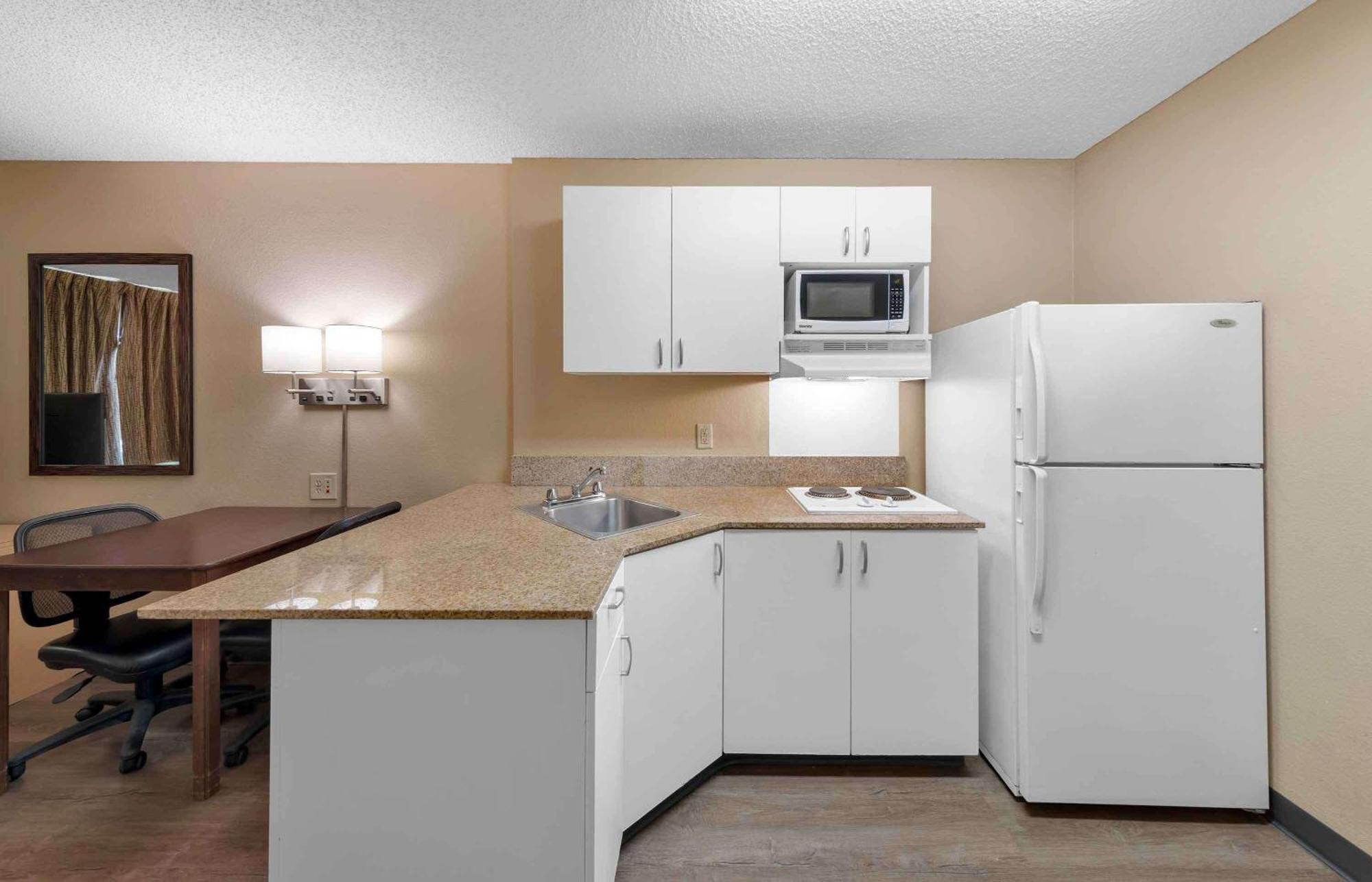 Extended Stay America Suites - Los Angeles - Chino Valley Esterno foto