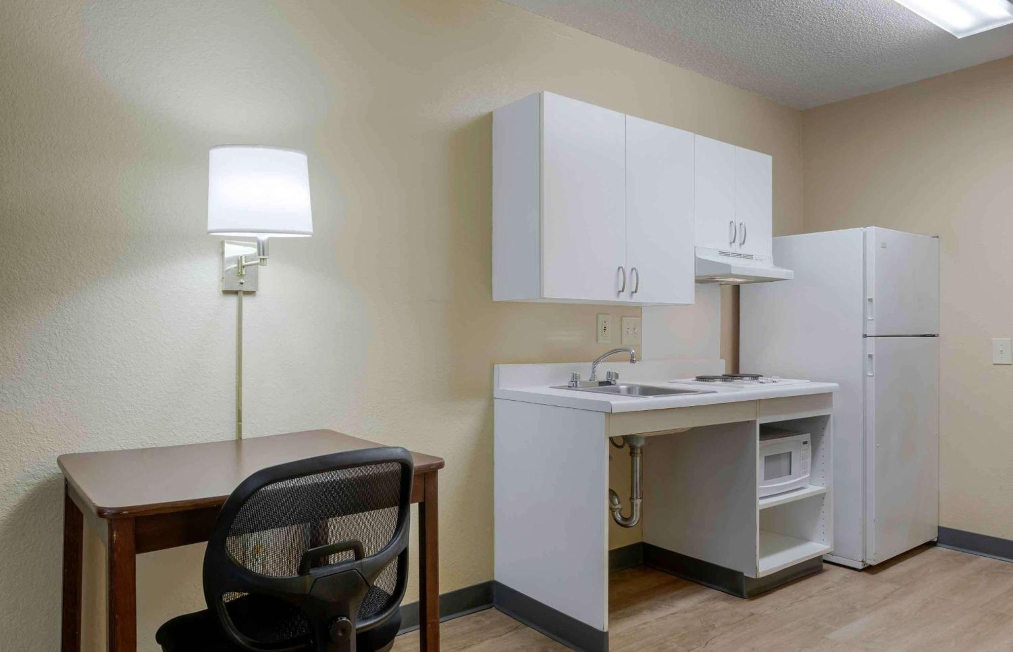 Extended Stay America Suites - Los Angeles - Chino Valley Esterno foto